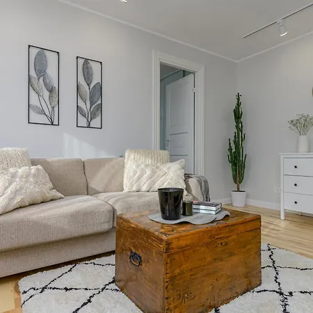 Cozy 1-bedroom In The Centre Lägenhet