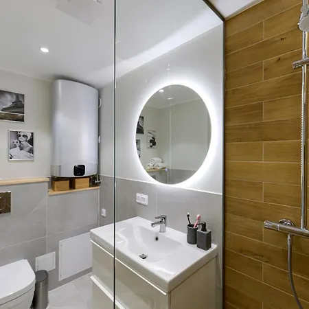 Cozy 1-bedroom In The Centre